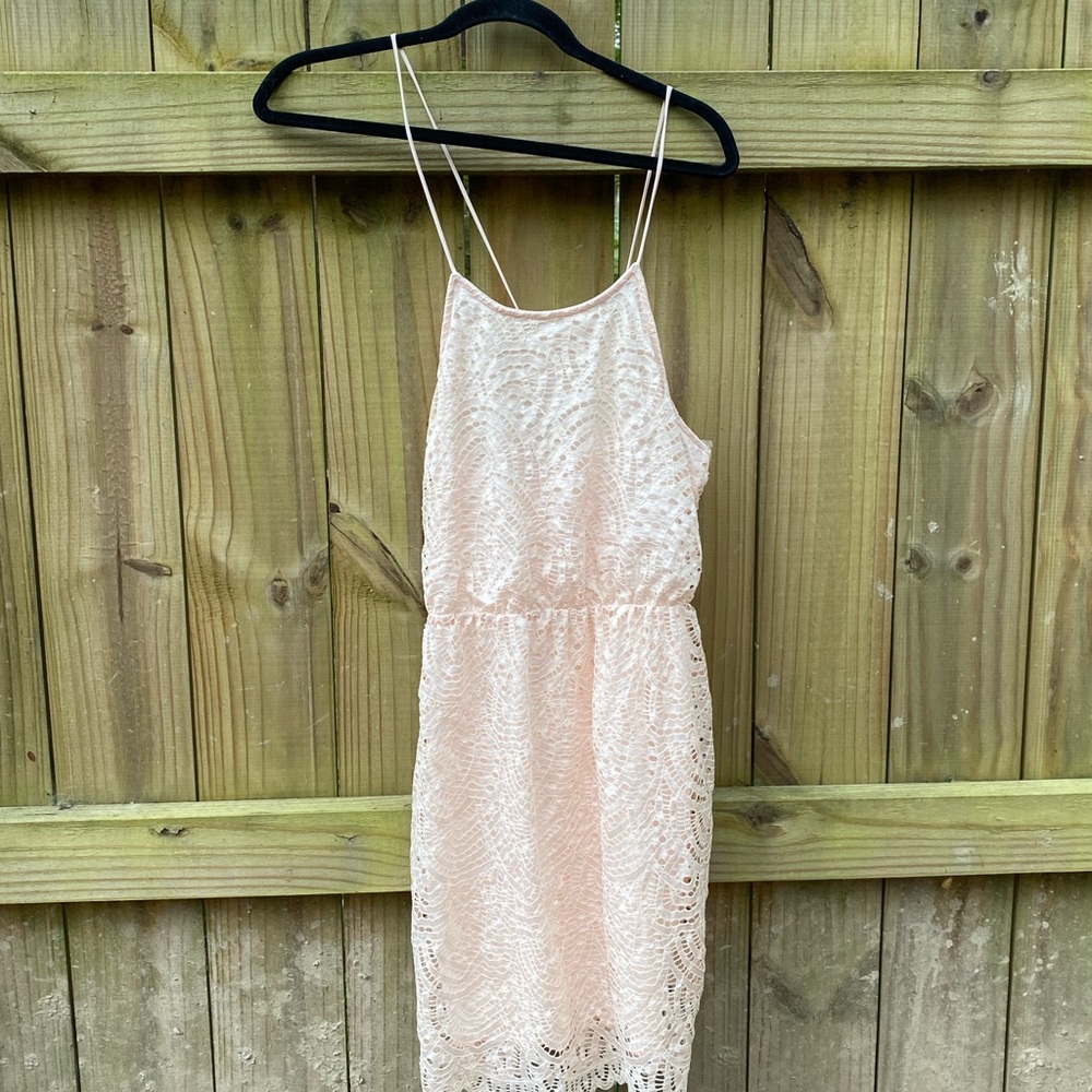 EVERLY Blush Lace Pink Spaghetti Strap Dress Women’s Medium NWT NEW